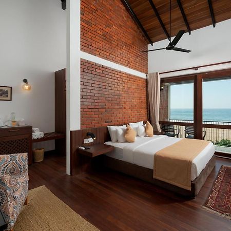 Bungalow By The Beach Тангалла Экстерьер фото